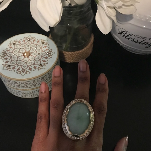 Dainty gold ring! - Picture 5 of 7